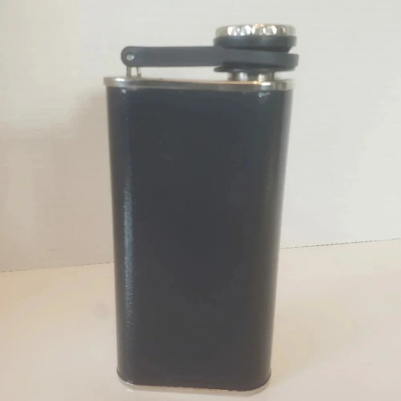 Stanley Since 1913  Classic Stainless Steel 8oz Flask. - Picture 7 of 9
